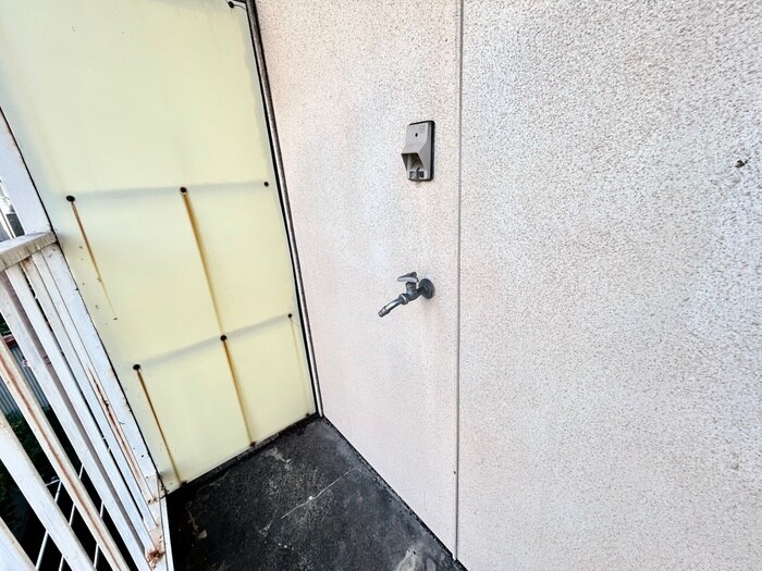 物件内観写真12　(洗濯機置場)