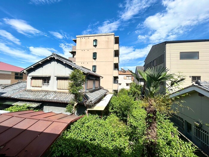 物件内観写真16　(室内からの展望)