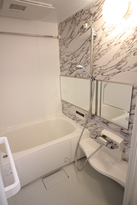 物件内観写真8　(バス／シャワールーム等)