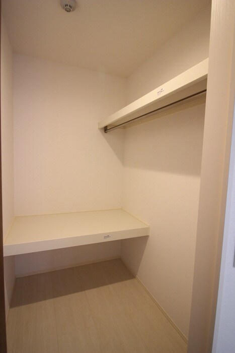 物件内観写真14　(収納)