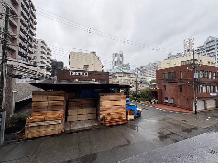 物件内観写真15　(室内からの展望)