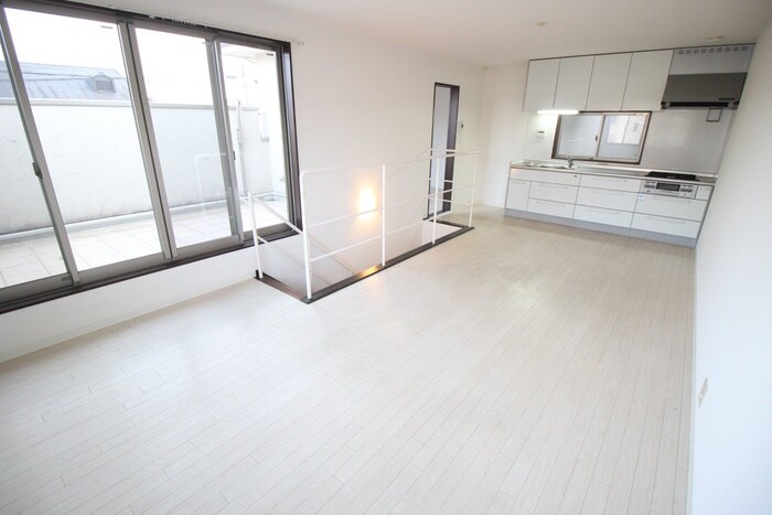 物件内観写真6　(居室)