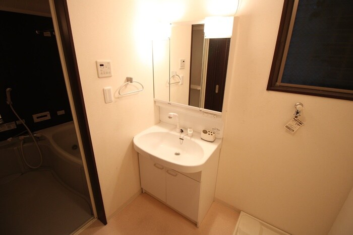 物件内観写真10　(洗面)