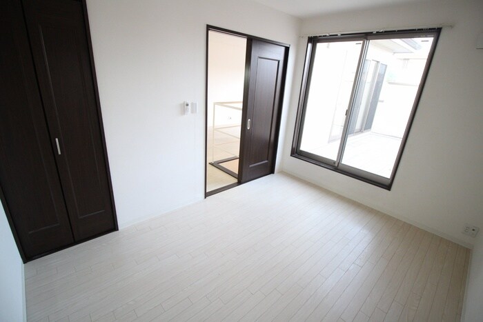 物件内観写真15　(居室)