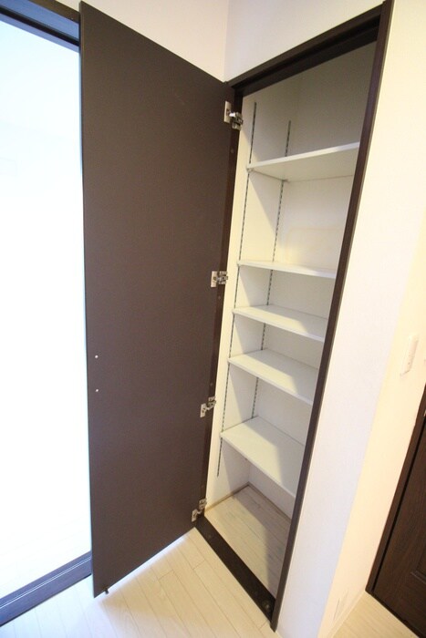 物件内観写真19　(収納)