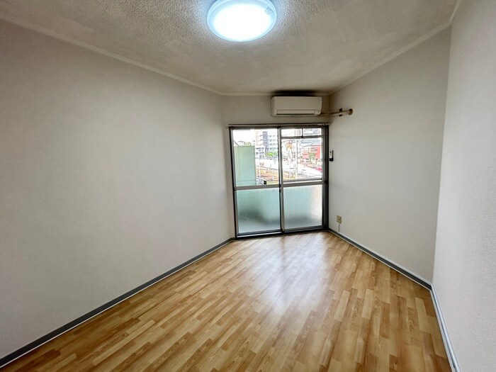 物件内観写真9　(居室)