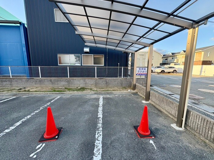 物件外観写真5　(駐輪場)