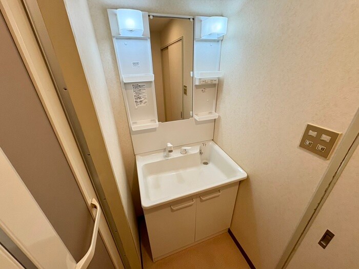 物件内観写真16　(洗面)