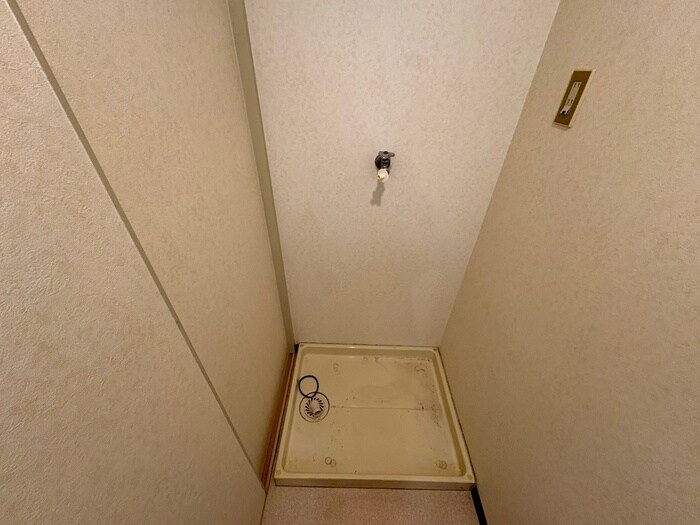 物件内観写真21　(洗濯機置場)