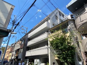 ＧＯＬＤＥＮ　ＦＬＥＥＣＥ外観写真