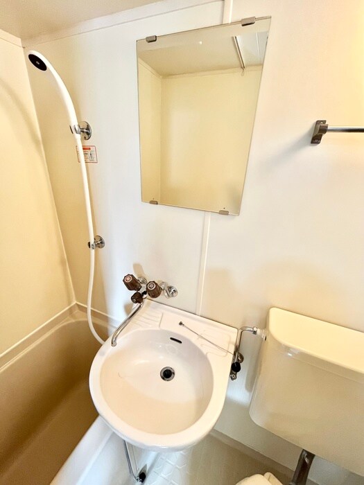 物件内観写真12　(洗面)