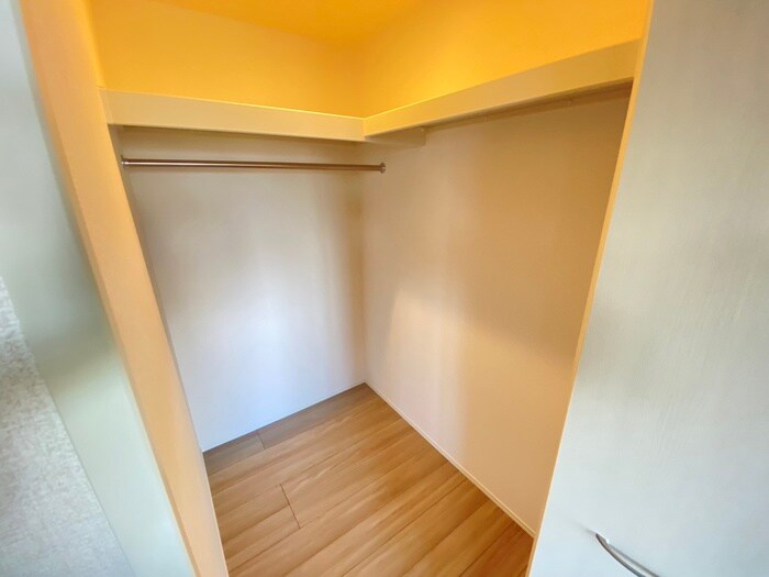 物件内観写真10　(収納)