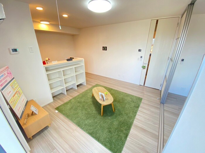 物件内観写真21　(居室)