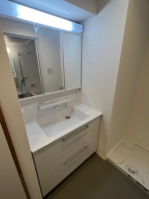 物件内観写真8　(洗面)