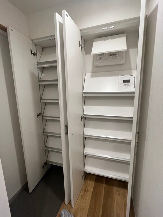 物件内観写真19　(靴箱)