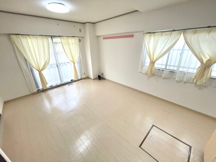 物件内観写真10　(居室)