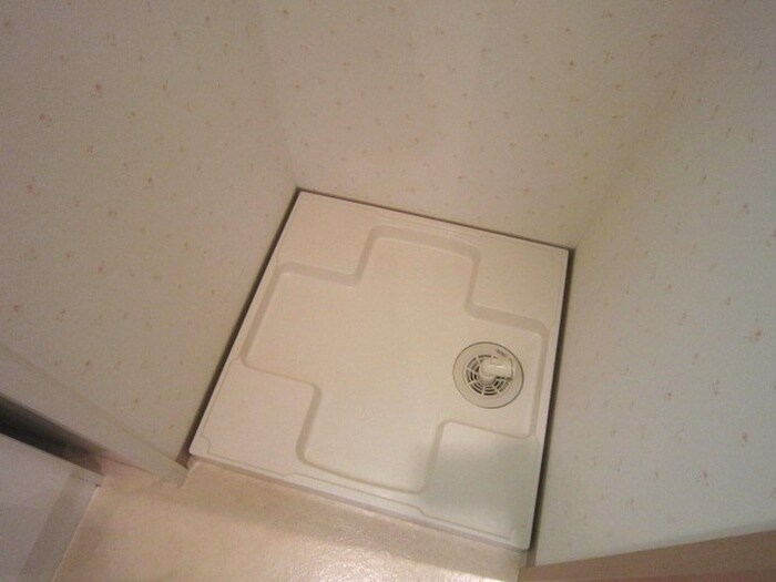 物件内観写真13　(洗濯機置場)