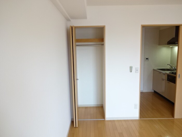 物件内観写真16　(収納)