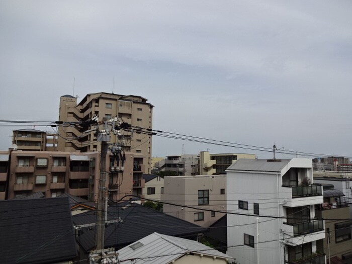 物件内観写真17　(室内からの展望)