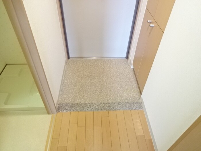 物件内観写真20　(玄関)