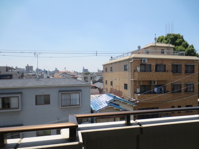 物件内観写真13　(室内からの展望)