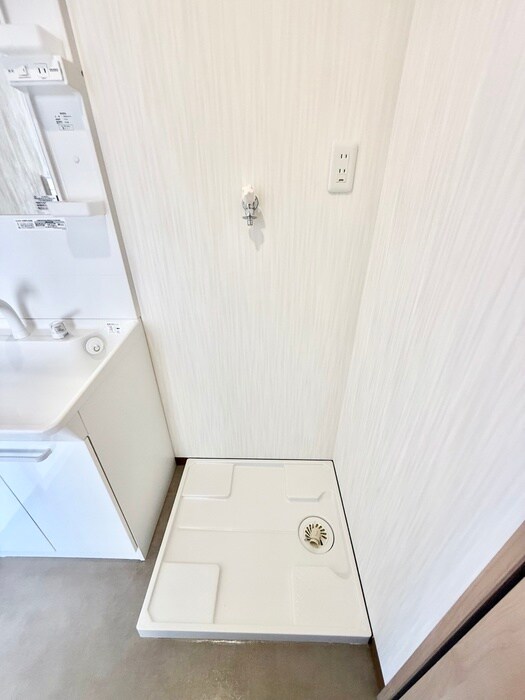 物件内観写真10　(洗濯機置場)