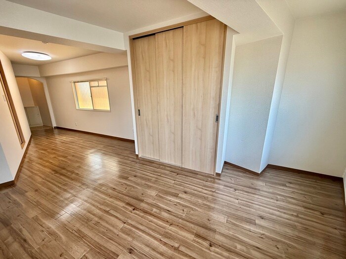 物件内観写真15　(居室)