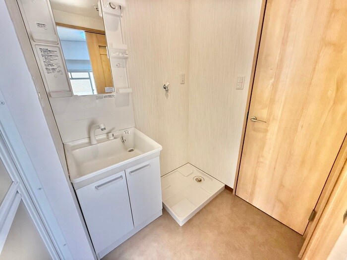 物件内観写真18　(洗面)