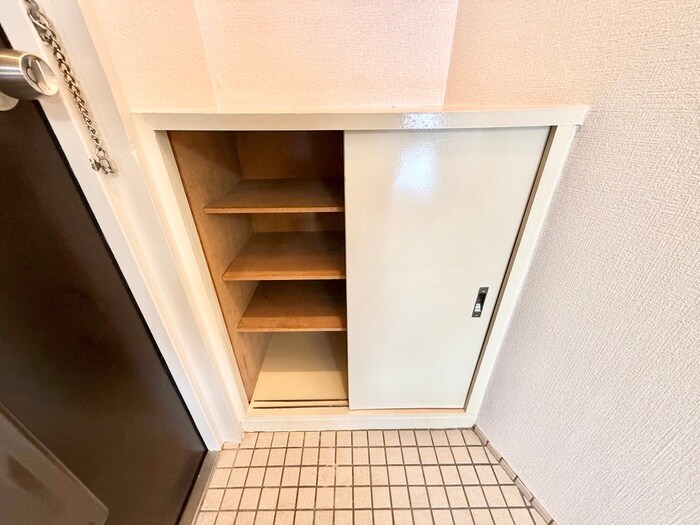 物件内観写真20　(靴箱)