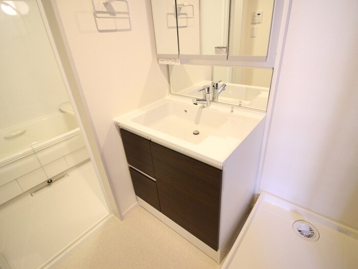 物件内観写真8　(洗面)