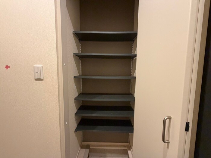物件内観写真14　(靴箱)