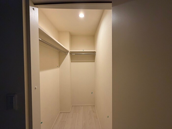 物件内観写真16　(収納)