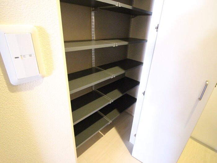 物件内観写真17　(靴箱)