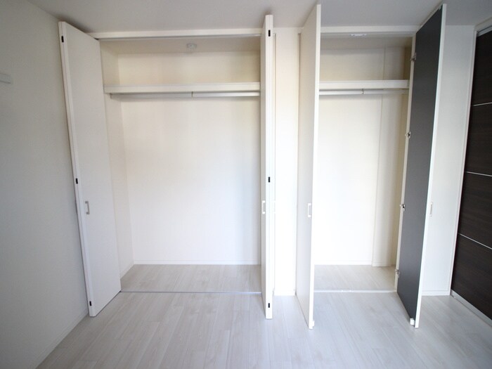 物件内観写真18　(収納)