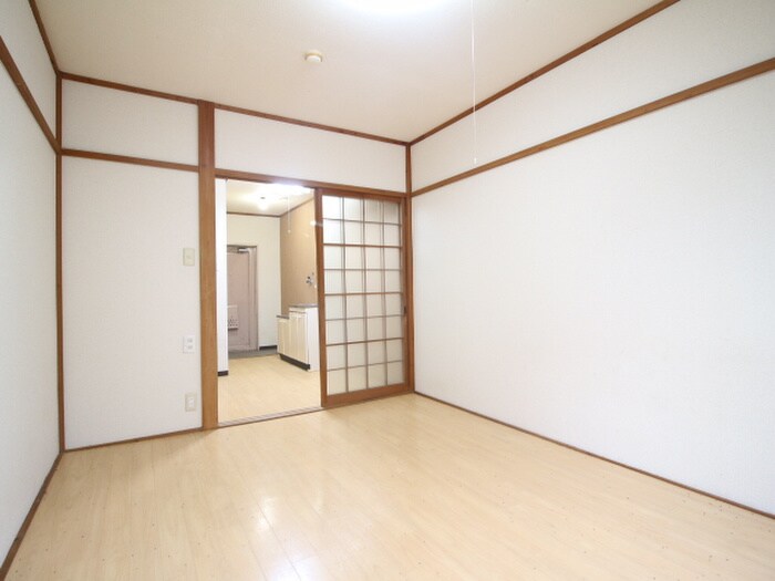 物件内観写真8　(居室)