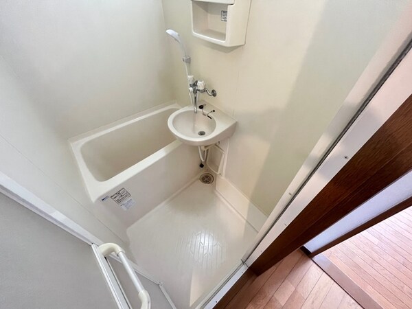 バス／シャワールーム等