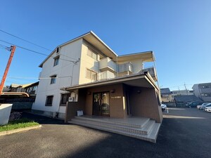 ドムール有栖川外観写真