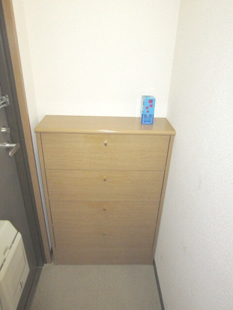 物件内観写真13　(靴箱)