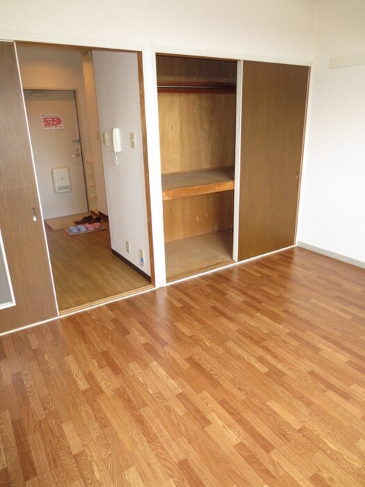 物件内観写真10　(居室)