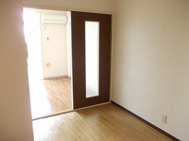 物件内観写真21　(廊下)