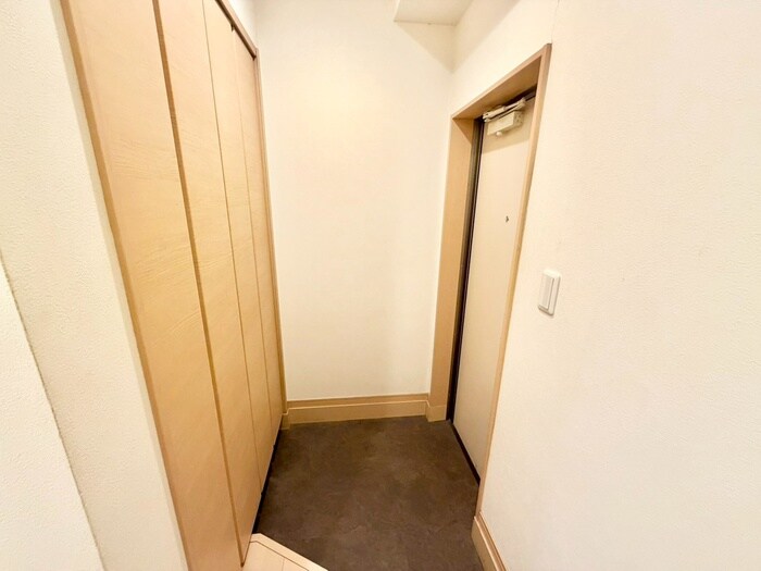 物件内観写真14　(玄関)