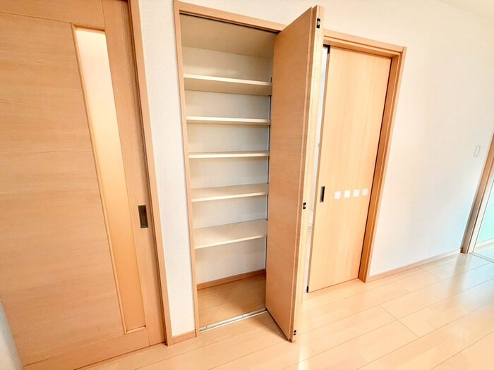 物件内観写真17　(収納)
