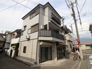 宇保町貸家外観写真