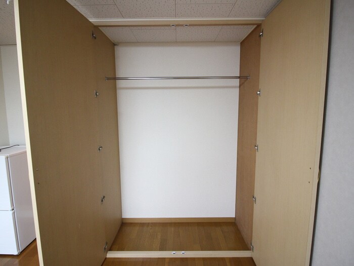 物件内観写真14　(収納)