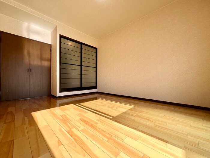 物件内観写真8　(居室)