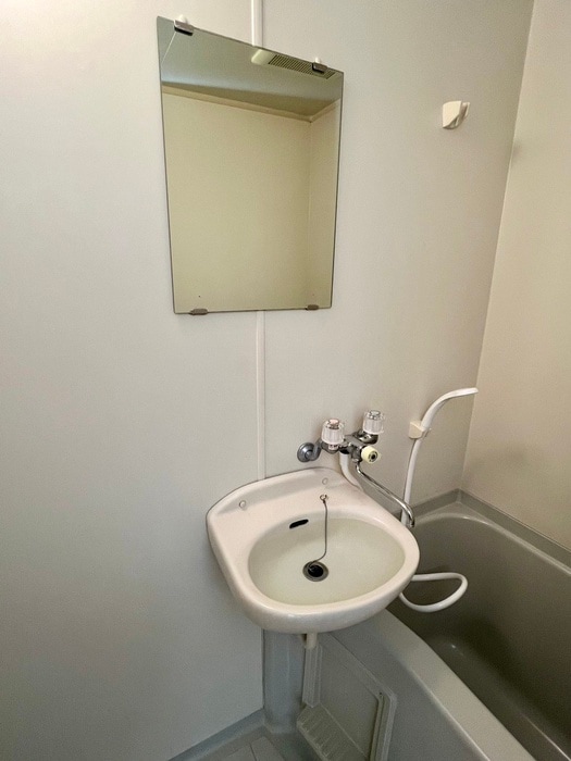 物件内観写真11　(洗面)