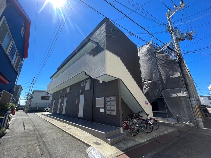 物件外観写真1　(外観写真)