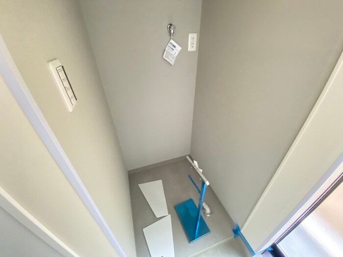 物件内観写真13　(洗濯機置場)