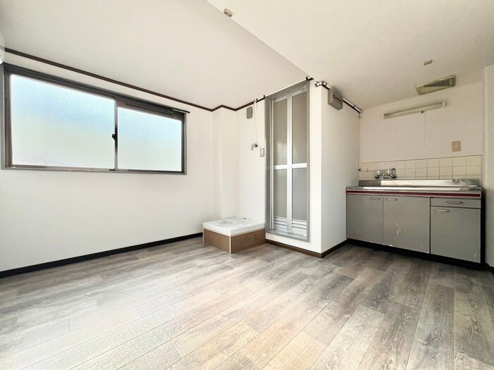 物件内観写真4　(居室)