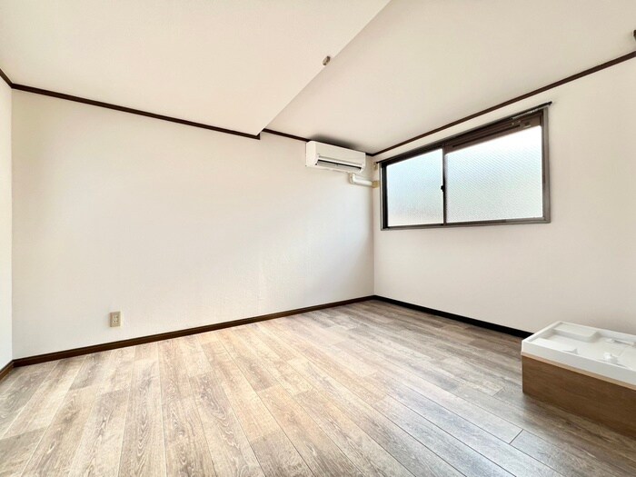 物件内観写真6　(居室)